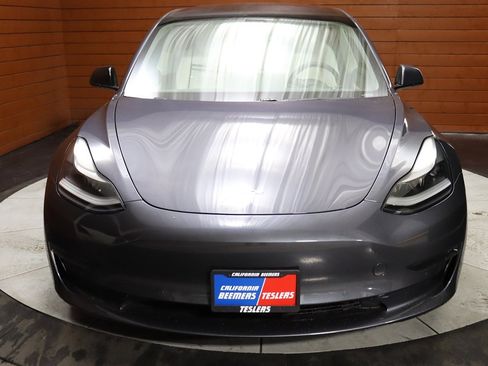 Used 2022 Tesla Model 3 image 2