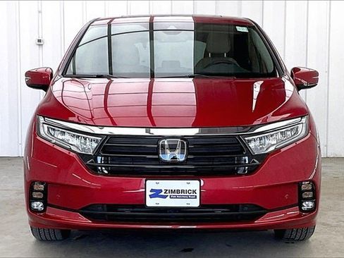 Certified 2024 Honda Odyssey Elite image 3