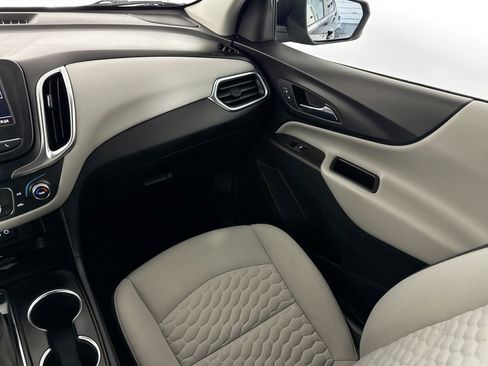 Used 2021 Chevrolet Equinox LT w/ LPO, Floor Liner Package image 29