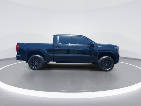 Used 2022 GMC Sierra 1500 Elevation w/ Elevation Premium Package AWD/4WD image 9