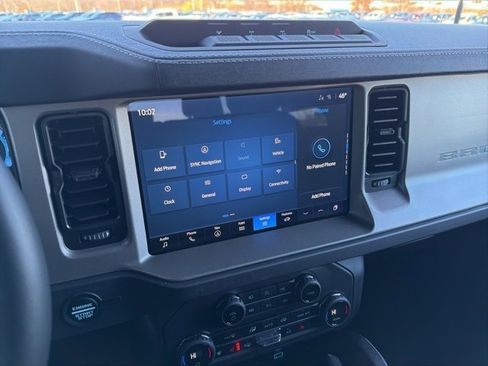 New 2025 Ford Bronco Outer Banks w/ Sasquatch Package image 12