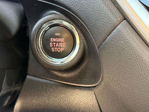 Used 2024 Subaru Ascent Premium w/ Convenience Package image 28