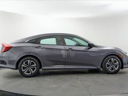 Used 2017 Honda Civic LX image 9
