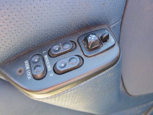Used 1995 Ford F150 4x4 Regular Cab image 10