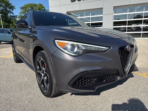 Used 2022 Alfa Romeo Stelvio Veloce AWD/4WD image 14