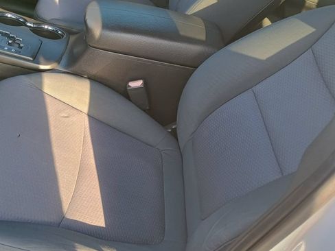Used 2012 Kia Sorento LX w/ Convenience Pkg FWD image 19