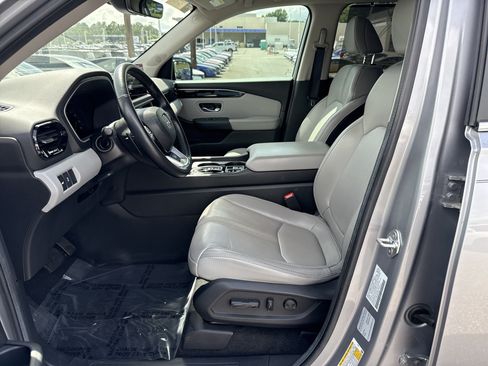 Certified 2025 Honda Pilot EX-L image 22