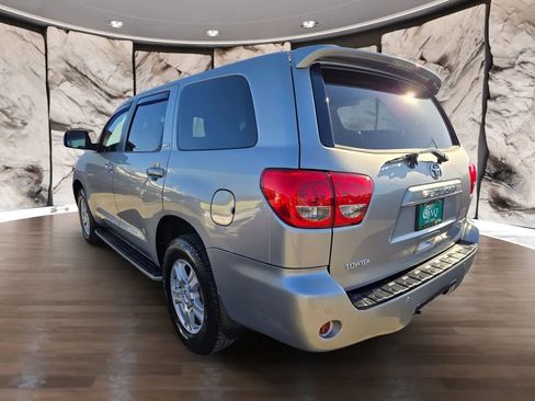 Used 2008 Toyota Sequoia SR5 image 8