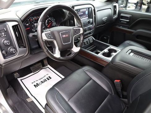 Used 2018 GMC Sierra 2500 SLT w/ Suspension Package, Off-Road AWD/4WD image 12