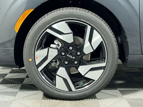 Certified 2025 Kia Soul GT-Line w/ GT-Line Technology Package FWD image 13