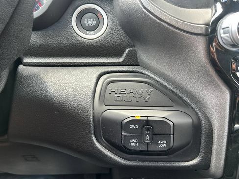 Used 2025 RAM 3500 Tradesman AWD/4WD image 30