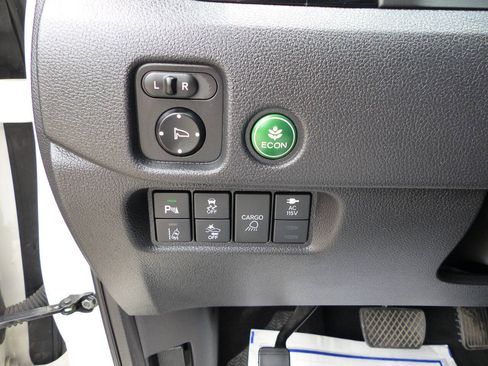Used 2018 Honda Ridgeline RTL-E image 25