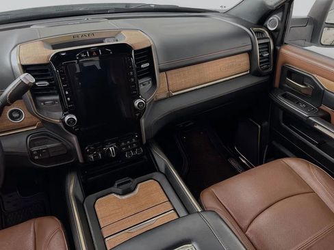 Used 2023 RAM 2500 Limited image 25