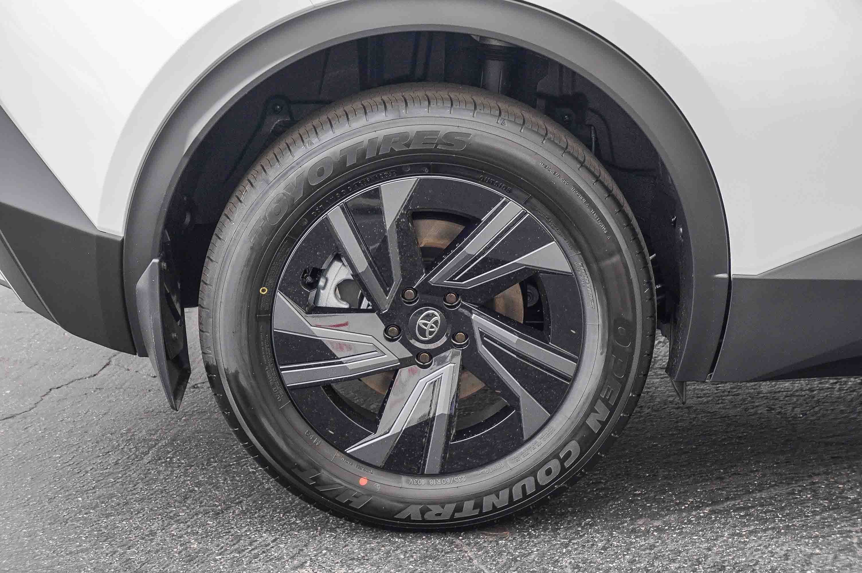 New 2026 Toyota C-HR AWD/4WD image 12