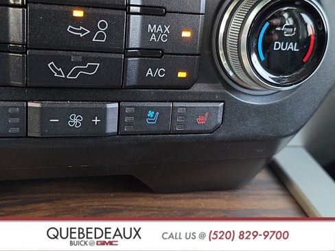 Used 2018 Ford F150 Lariat w/ Equipment Group 502A Luxury AWD/4WD image 19