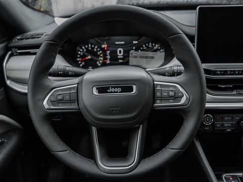 New 2026 Jeep Compass Limited image 28