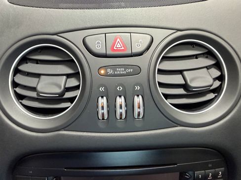 Used 2007 Mercedes-Benz SL 550 image 22