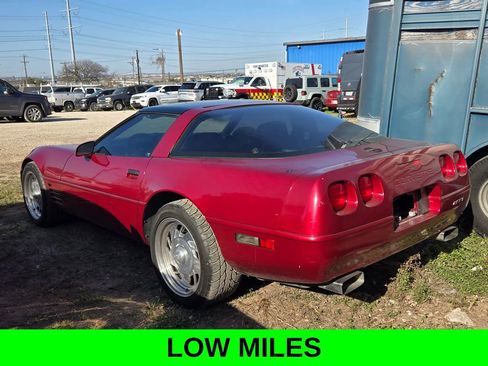 Used 1991 Chevrolet Corvette Coupe image 5