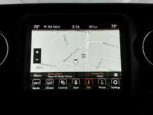Used 2022 Jeep Gladiator Overland AWD/4WD image 17