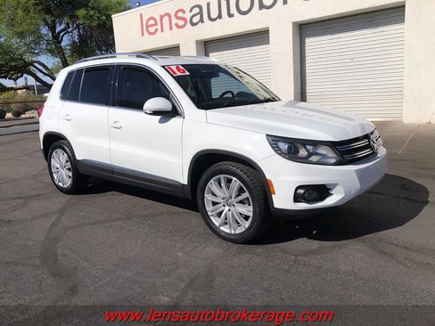 Used 2016 Volkswagen Tiguan SE image 2