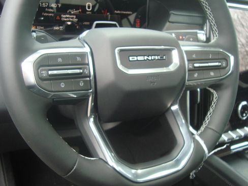 New 2026 GMC Acadia Denali w/ Super Cruise Package AWD/4WD image 15
