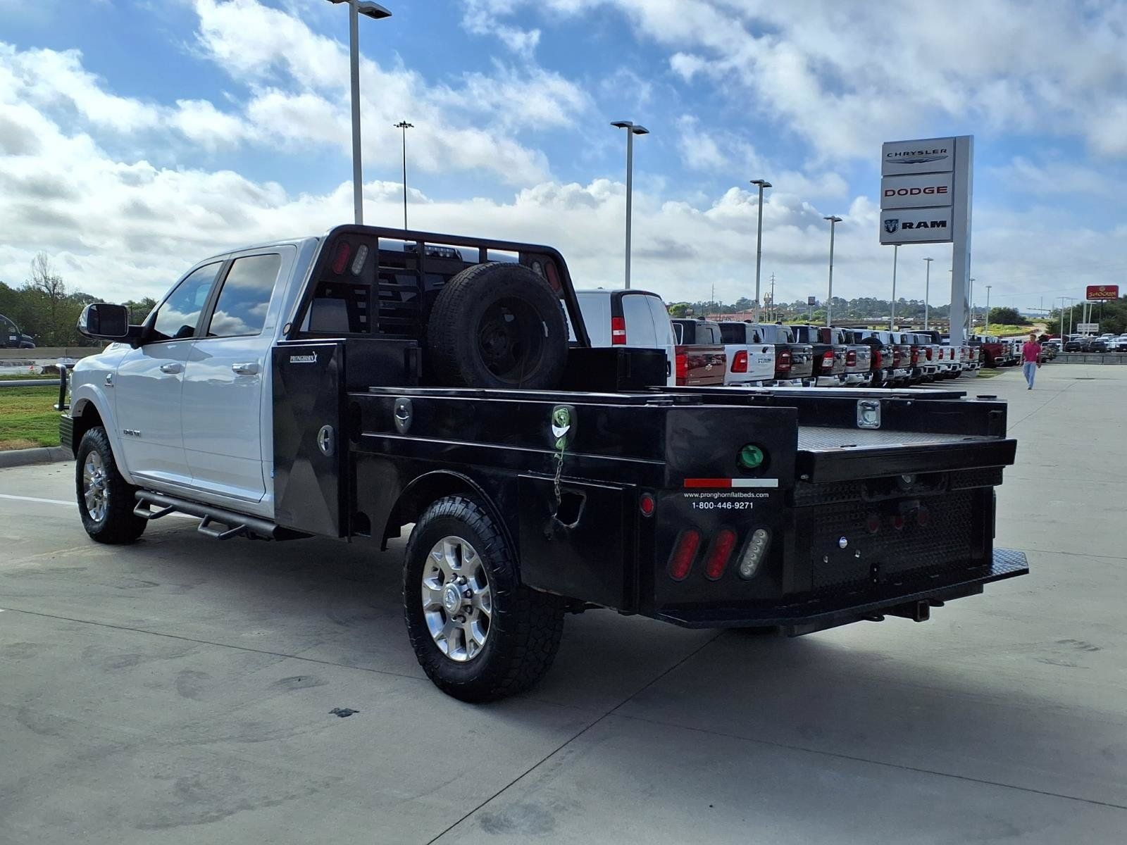 Used 2020 RAM 3500 Laramie AWD/4WD image 2