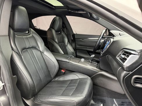 Used 2018 Maserati Ghibli S GranSport Q4 image 31