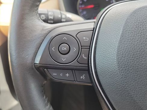 Used 2021 Toyota RAV4 XLE Premium FWD image 20