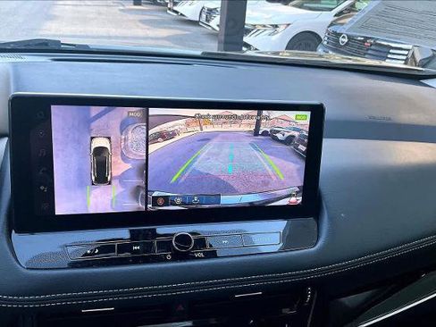 Certified 2024 Nissan Rogue SL w/ SL Premium Package image 27