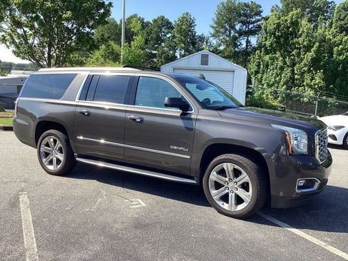 Used 2019 GMC Yukon XL Denali w/ Open Road Package AWD/4WD image 2
