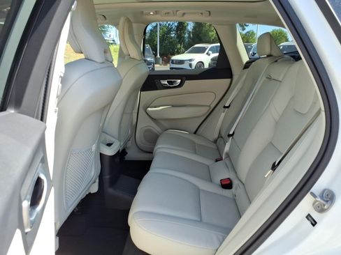 Certified 2024 Volvo XC60 T8 Plus w/ Protection Package Premier AWD/4WD image 4