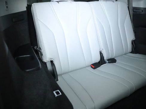 Used 2023 Acura MDX SH-AWD w/ Advance Package image 36