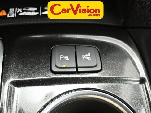 Used 2024 Chevrolet Equinox Premier image 29