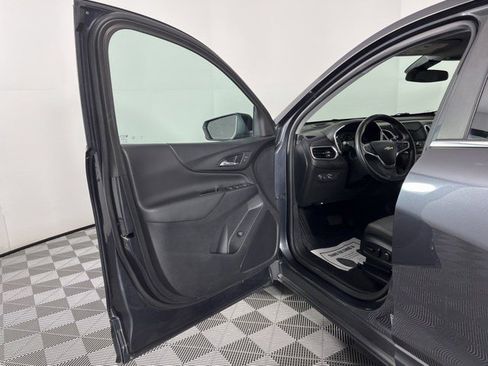 Used 2022 Chevrolet Equinox LT AWD/4WD image 14