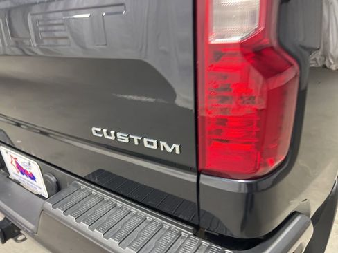 Used 2023 Chevrolet Silverado 1500 Custom image 19