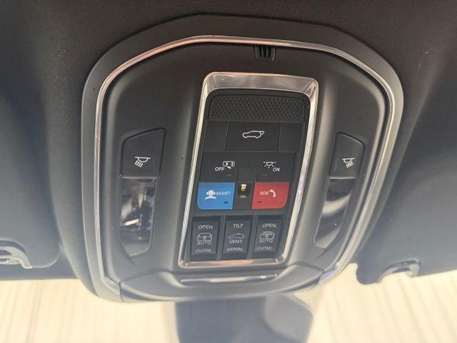 Used 2024 Jeep Wagoneer Series II AWD/4WD image 15