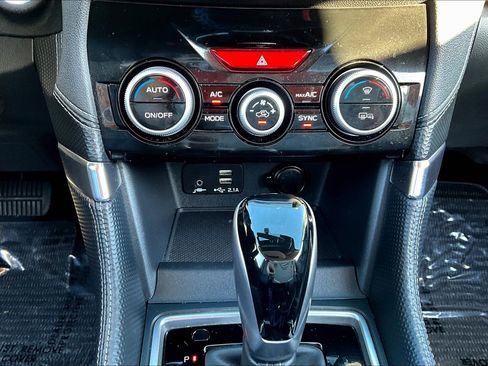 Used 2022 Subaru Forester Touring image 15