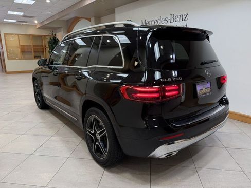 Certified 2026 Mercedes-Benz GLB 250 image 3