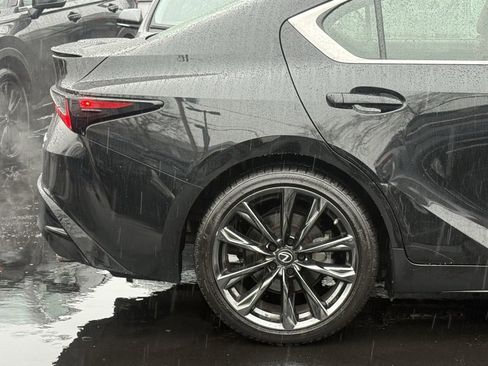 Used 2021 Lexus IS 350 F Sport image 9
