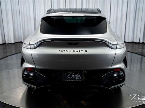 Used 2025 Aston Martin DBX 707 image 17