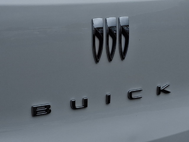 Used 2026 Buick Encore GX Preferred AWD/4WD image 32