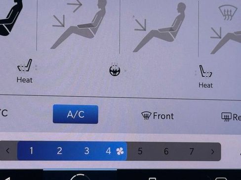 Used 2022 Chrysler Pacifica Touring-L image 23