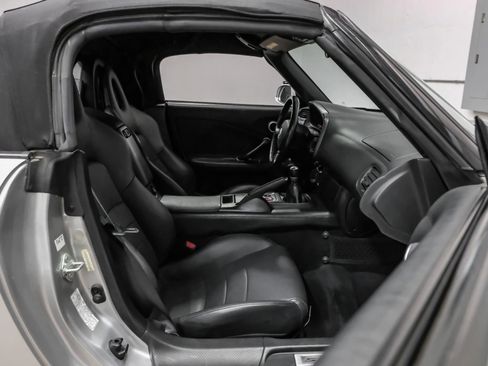 Used 2003 Honda S2000 image 24