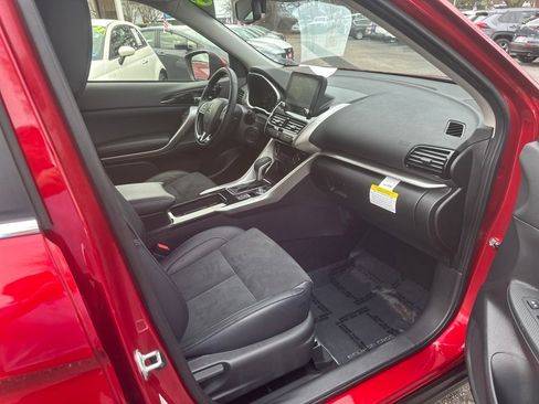 Used 2025 Mitsubishi Eclipse Cross SE image 36