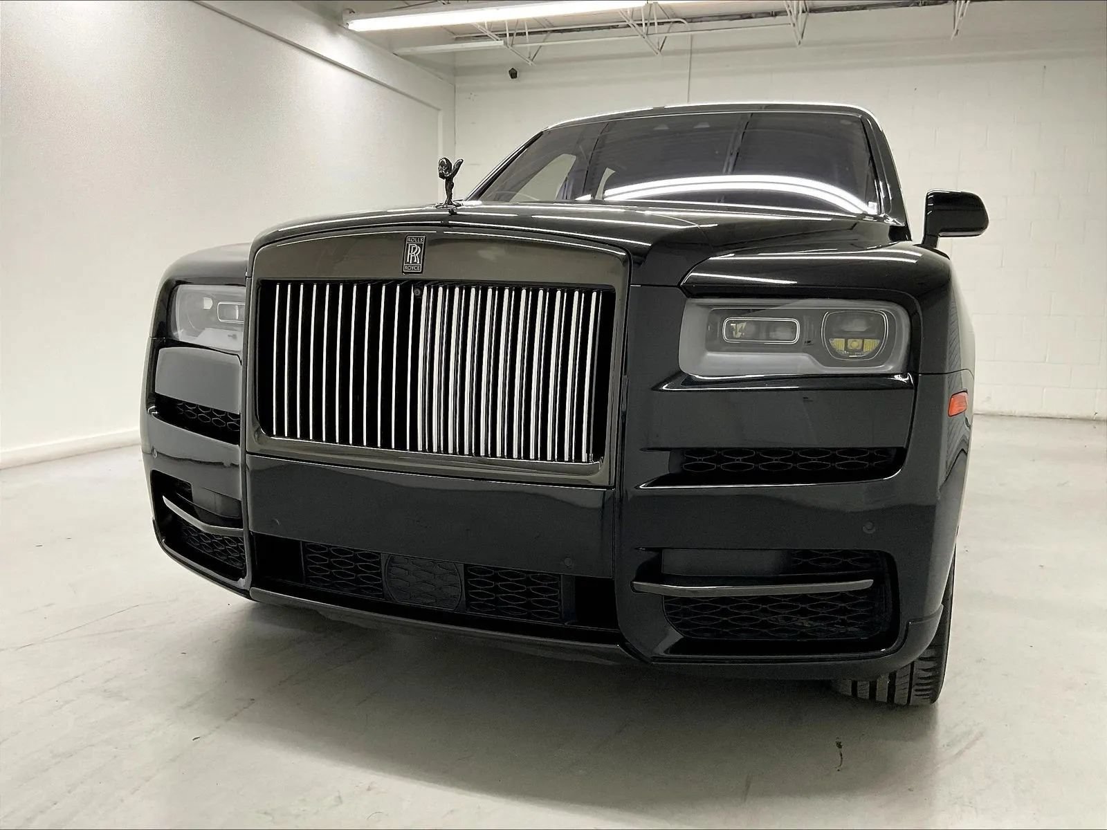 Used 2021 Rolls-Royce Cullinan Black Badge AWD/4WD image 41