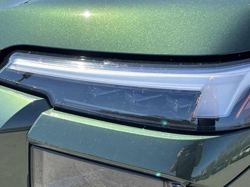 New 2026 Subaru Outback Touring XT image 9