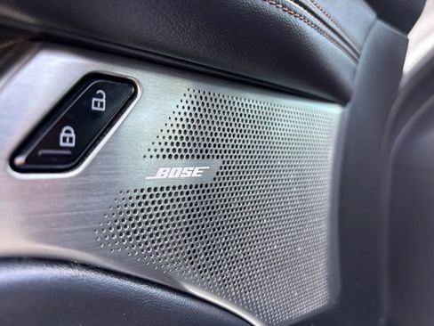 Used 2019 MAZDA MAZDA3 Hatchback w/ Premium Package image 44