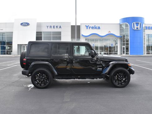 Used 2023 Jeep Wrangler Unlimited Sahara image 1