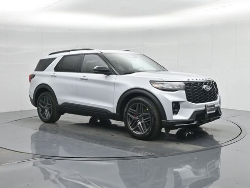 New 2026 Ford Explorer ST w/ Sun And Sound Package image 27