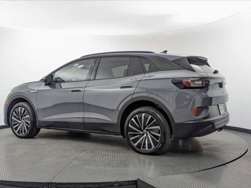Used 2024 Volkswagen ID.4 Pro AWD/4WD image 6